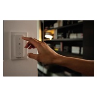 PHILIPS Hue Startovací KIT, White and Color Ambience( 2x žárovka 9W E27 A19 DIM + bridge + 1x Dimmer switch )