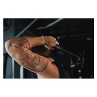 KiCA Evo masážní pistole, inteligentní ochrana, ideální pro sportovce, profesionální hloubková masáž, černá