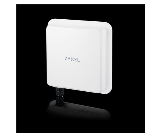 FWA710, 5G Outdoor Router,Standalone/Nebula with 1 year Nebula Pro License, 2.5G LAN, EU and UK