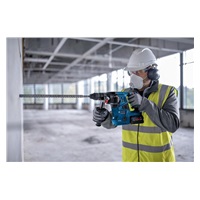 Bosch GBH 18V-28 CF akumulátorové vrtací kladivo s SDS plus