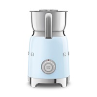 BAZAR - Smeg MFF11PBEU napěňovač mléka, 500 W, 600 ml, horká čokoláda / mléko, lehká pěna, pastelově modrý - opraveno