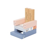 Dřevěná věž Jenga se zvířátky z farmy