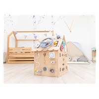 Dřevěný activity board domeček - natur