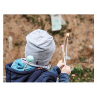 Dřevěný luk s šípy a terčem