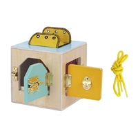 Montessori activity kostka se zámky