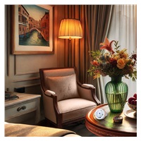 Solight cestovní adaptér pro použití v Itálii, typ L