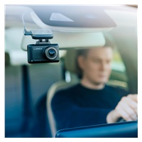 LAMAX T8 - kamera do auta