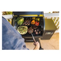 Traeger IRONWOOD 650 peletový gril