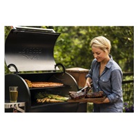 Traeger IRONWOOD 885 peletový gril