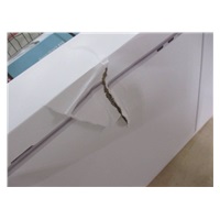 BAZAR - APPLE MacBook Air 15-inch, Apple M4 chip - Silver, promáčklina na zadní části