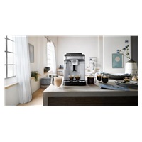 BAZAR - DeLonghi Magnifica Evo ECAM 290.31.SB automatický kávovar, 1450 W, 15 bar, vestavěný mlýnek - opraveno