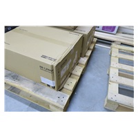 BAZAR - EPSON projektor EB-L210SF - pomačkaná krabice