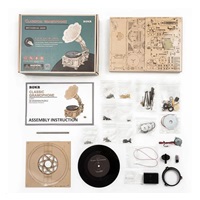 RoboTime 3D dřevěné mechanické puzzle Gramofon (elektrický pohon)