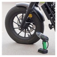 Hammersmith Air Storm vysavač do auta a vzduchový kompresor Aku