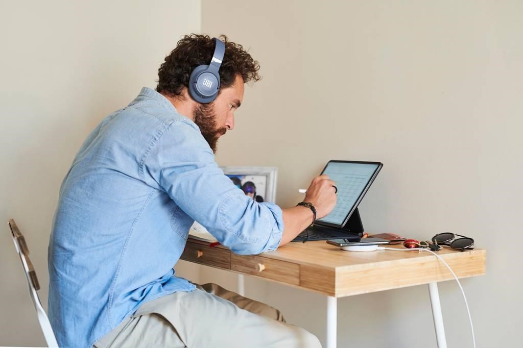 Obr. Lehký sklápěcí design 1794674c