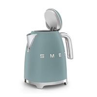 Smeg KLF03EGMEU, rychlovarná konvice, 1,7 l, (7 šálků), 2400 W, styl 50. let, smaragdově zelená
