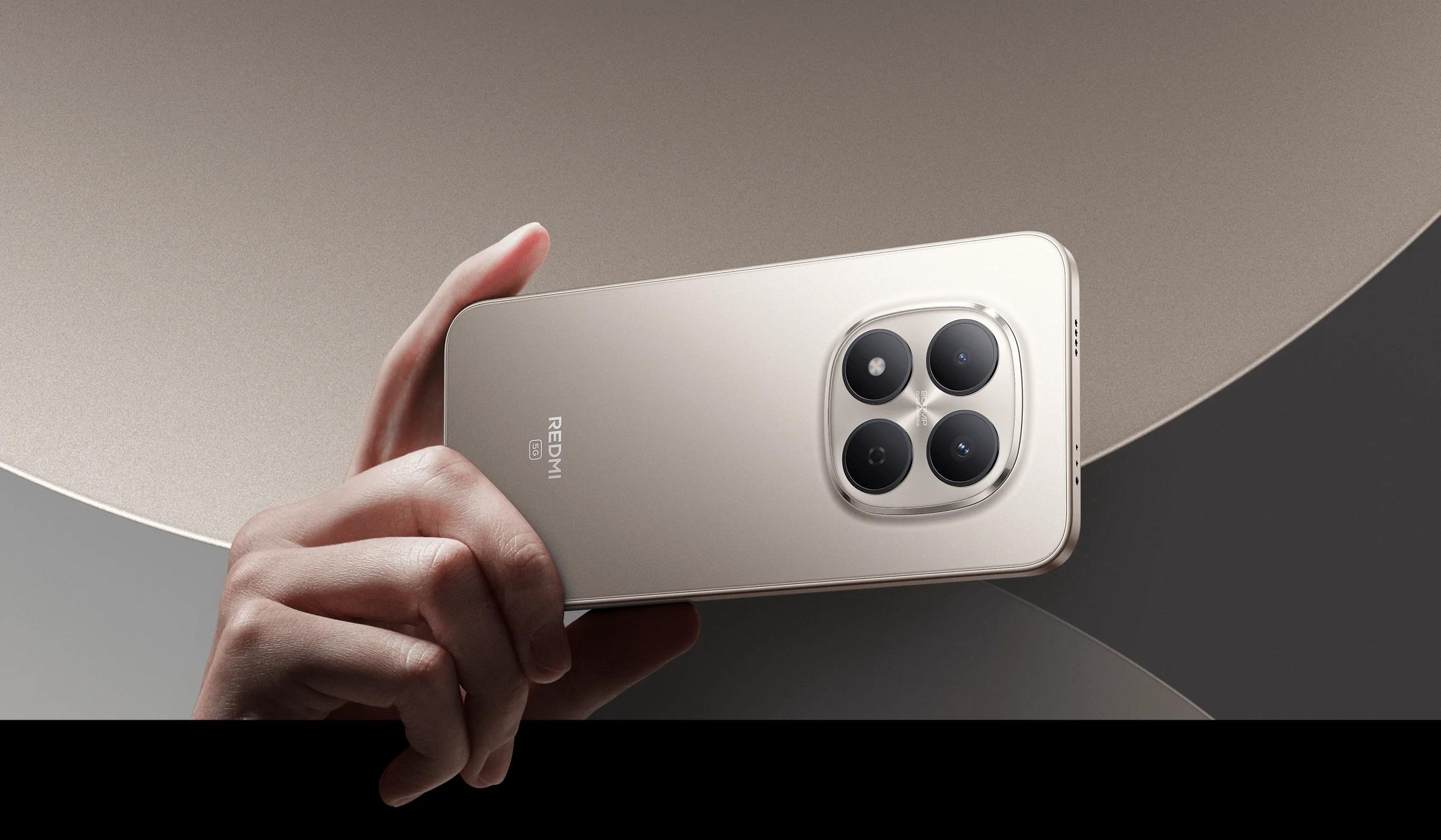 Obr. Zachytí každý detail, ať už zblízka nebo z dálky 1804835f