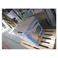 BAZAR - TRITON 19" jednodílný rozvaděč 12U/500mm, odnímatelné boční kryty, černý - rozbité sklo