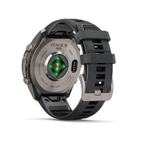 Garmin fenix® 9 Pro – 51mm, Titanium se silikonovým řemínkem Graphite/Black