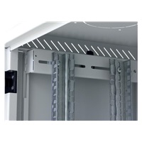 TRITON 19" jednodílný rozvaděč 18U/500mm, odnímatelné boční kryty