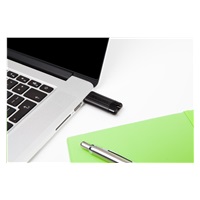 VERBATIM Flash Disk 256GB PinStripe USB 3.0, černá